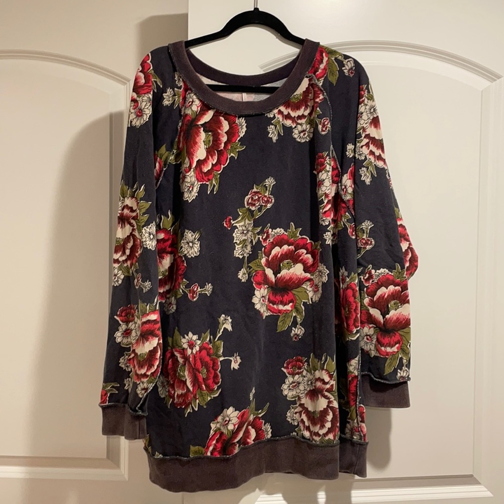 Oversized Free People Floral Crew Neck